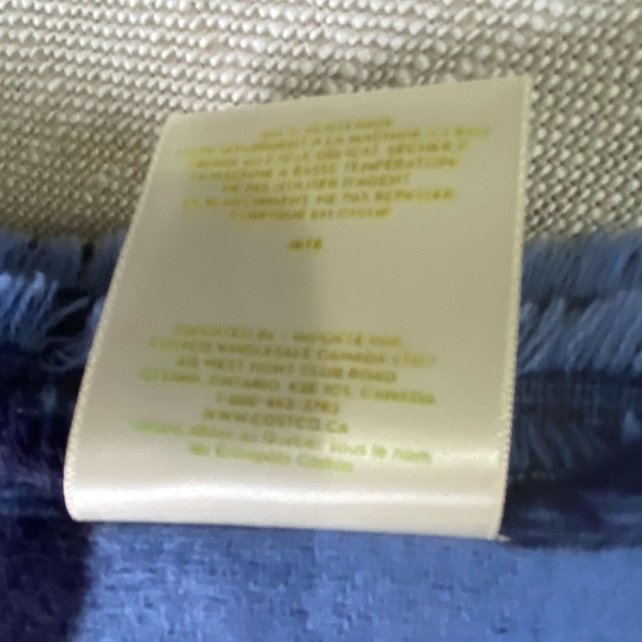 Kate Spade Blue Cozy Soft Throw Blanket - Picture 11 of 11